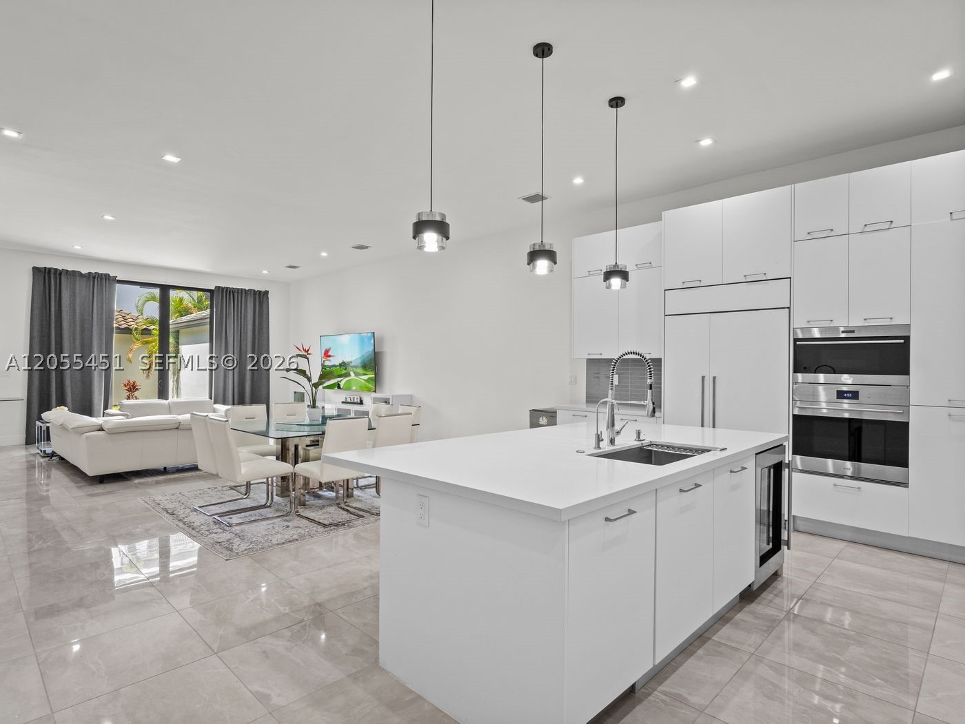 8143 NW 47th Ter, Doral FL 33166