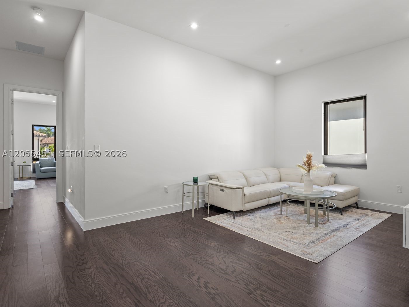 8143 NW 47th Ter, Doral FL 33166