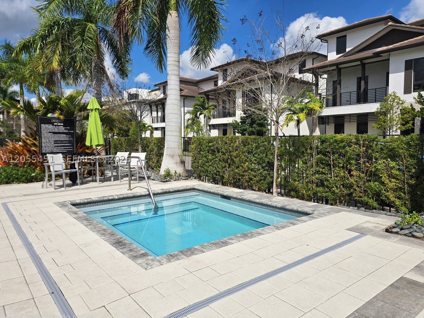 8143 NW 47th Ter, Doral FL 33166