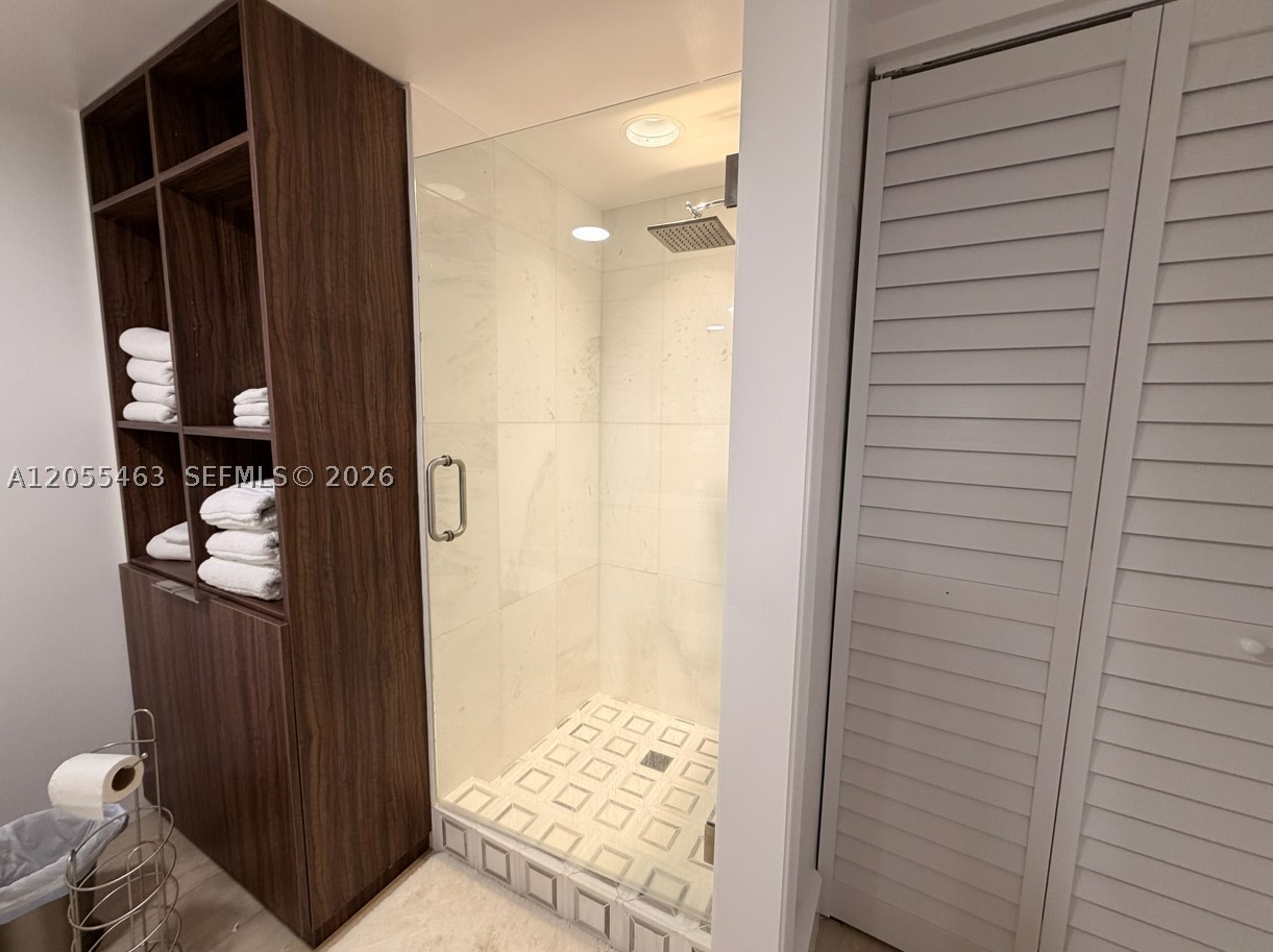 520 Brickell Key Dr #A1216, Miami FL 33131