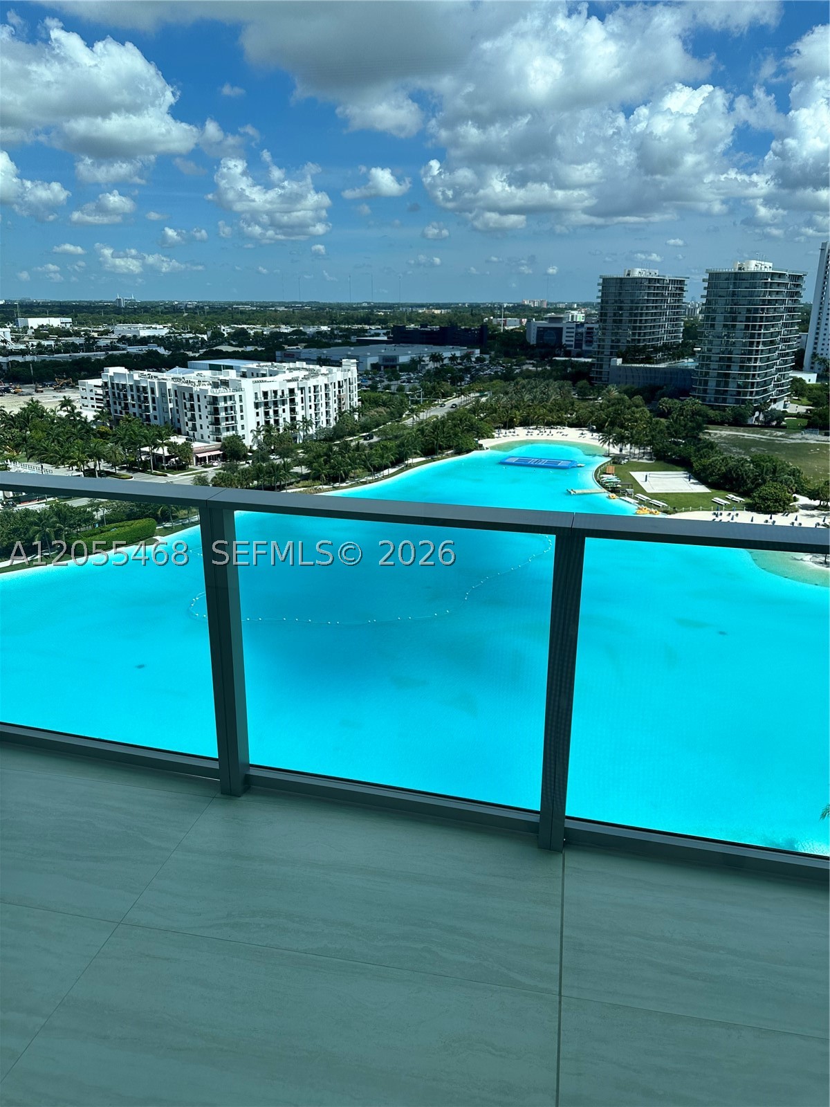 2411 Lagna Cir #1407, North Miami FL 33181