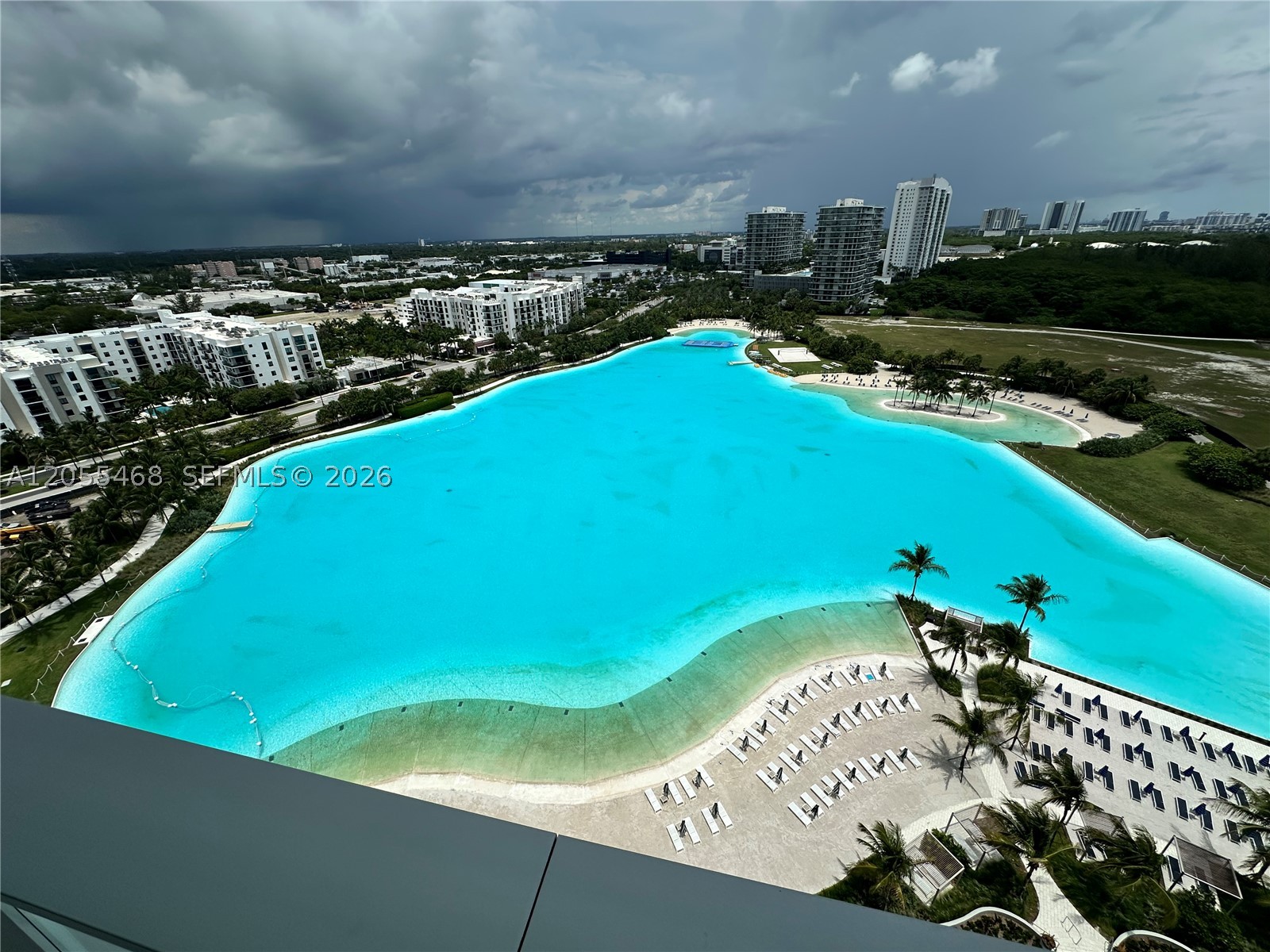 2411 Lagna Cir #1407, North Miami FL 33181