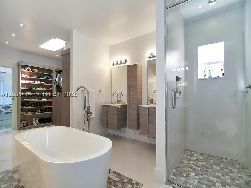 1365 DAYTONIA RD, Miami Beach FL 33141