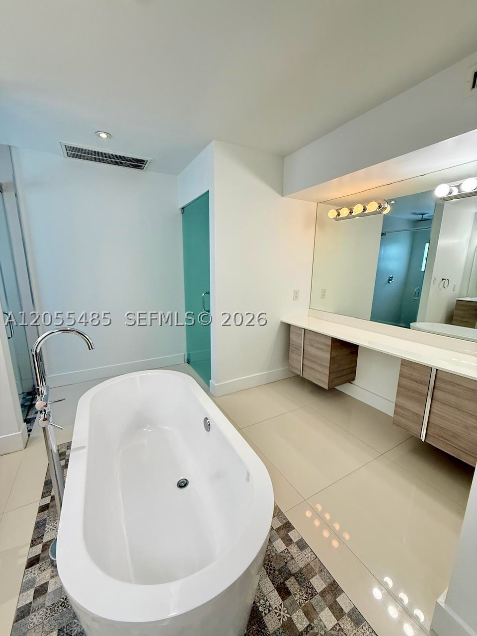 1365 DAYTONIA RD, Miami Beach FL 33141
