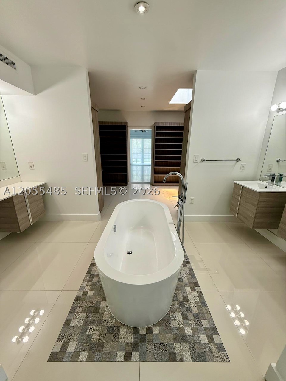 1365 DAYTONIA RD, Miami Beach FL 33141