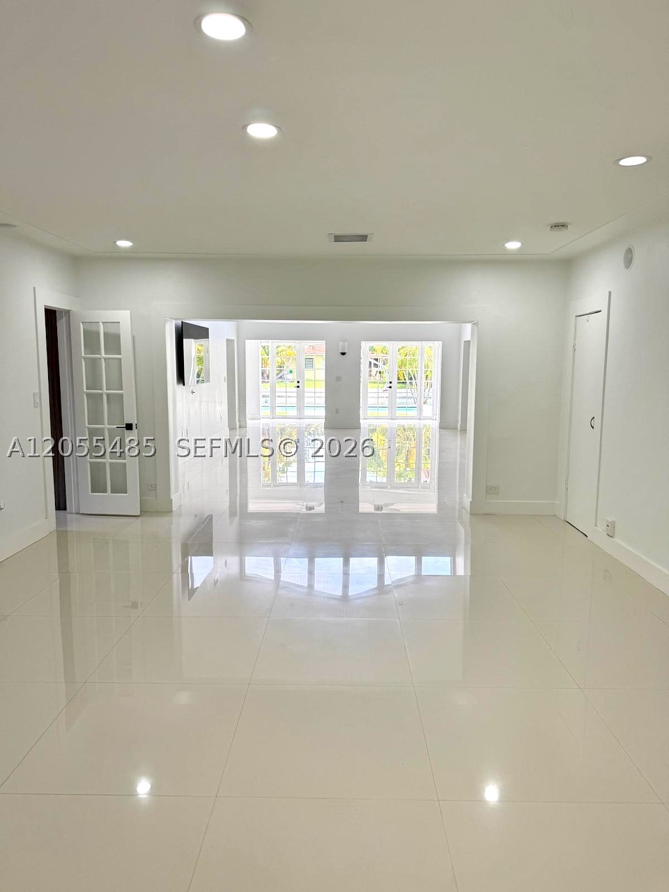 1365 DAYTONIA RD, Miami Beach FL 33141
