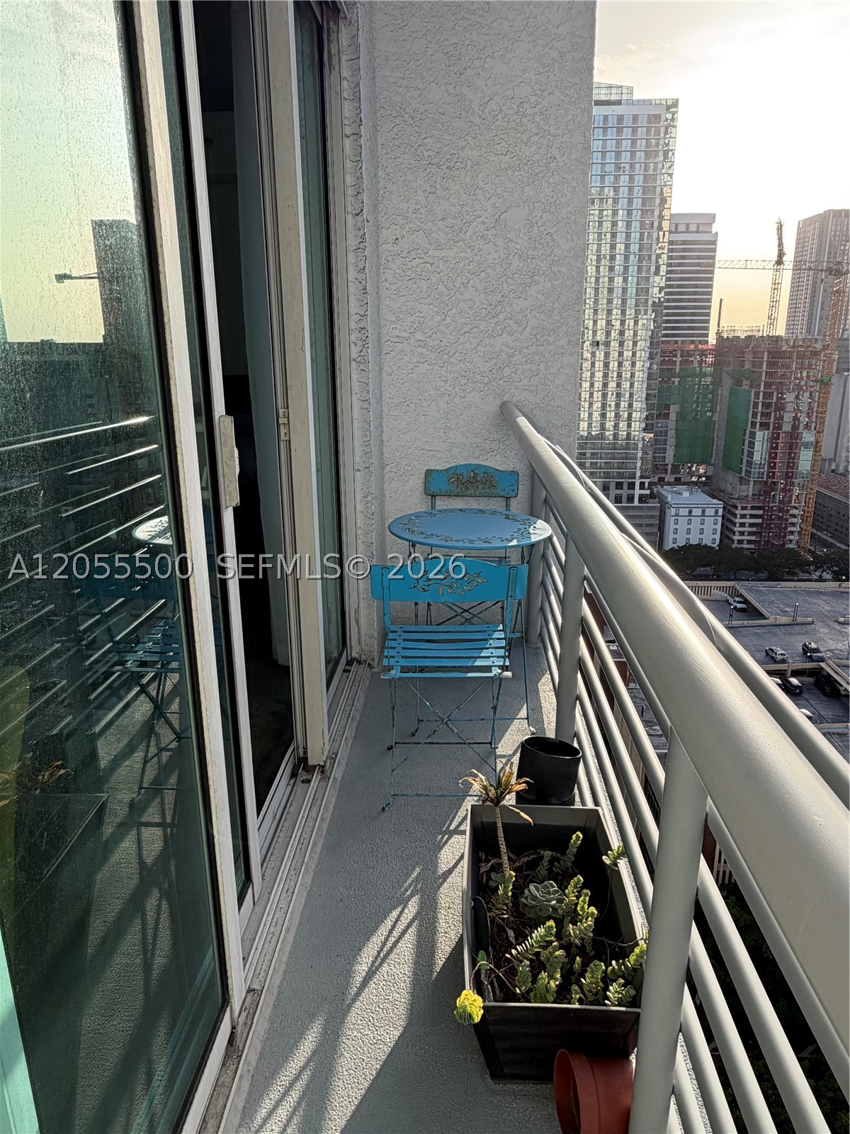 Miami FL 33132 - A12055500