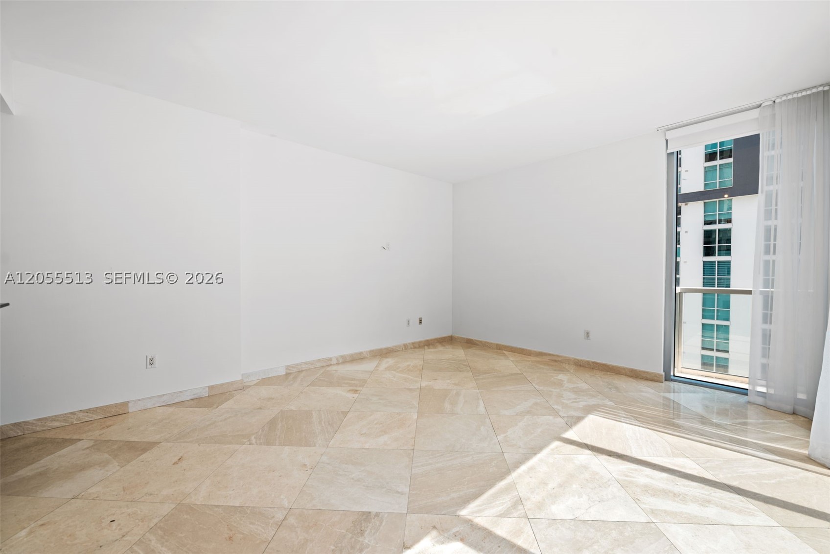 1050 Brickell Ave #3314, Miami FL 33131