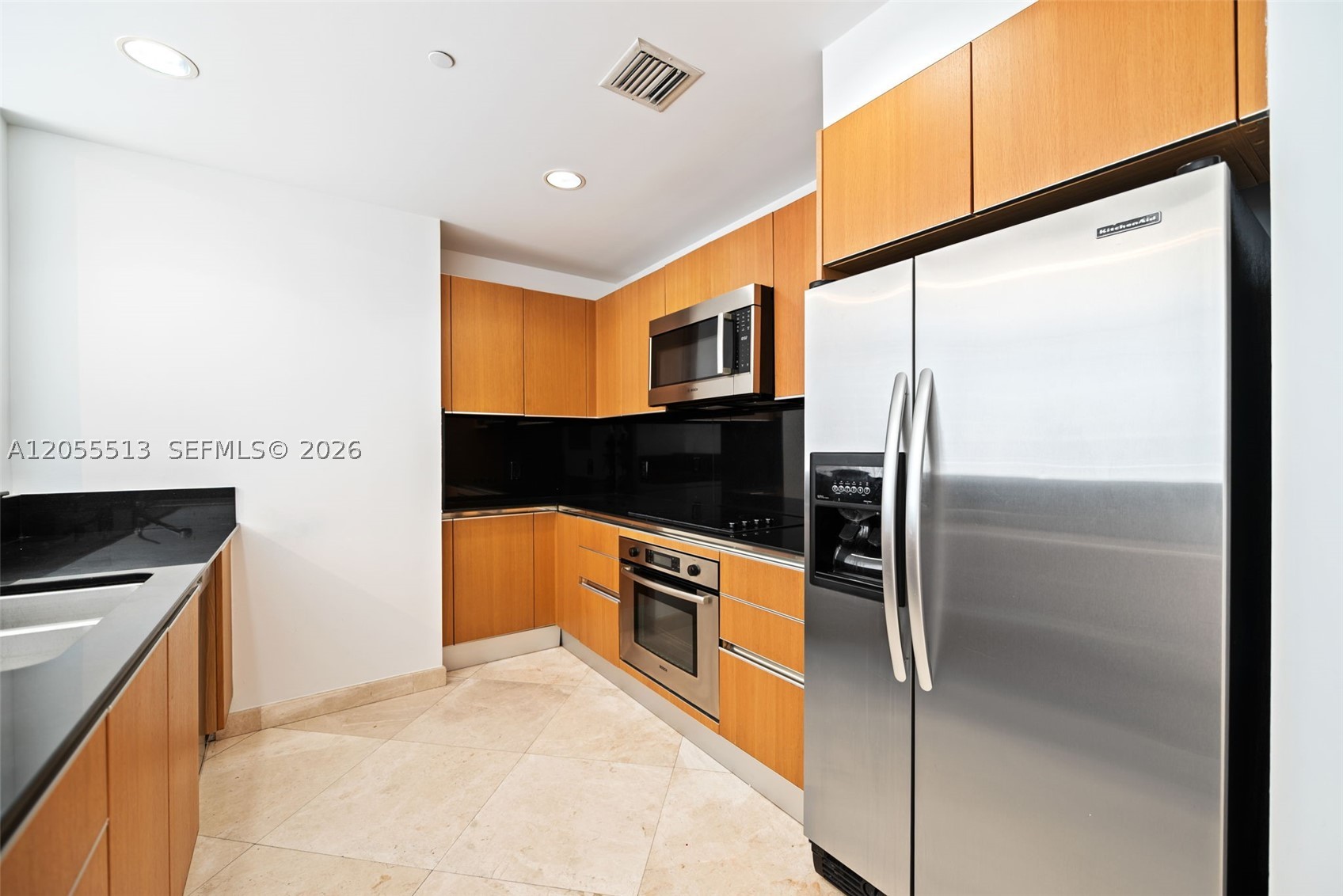 1050 Brickell Ave #3314, Miami FL 33131