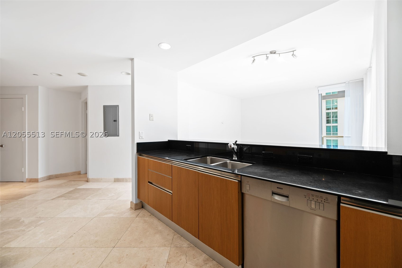 1050 Brickell Ave #3314, Miami FL 33131