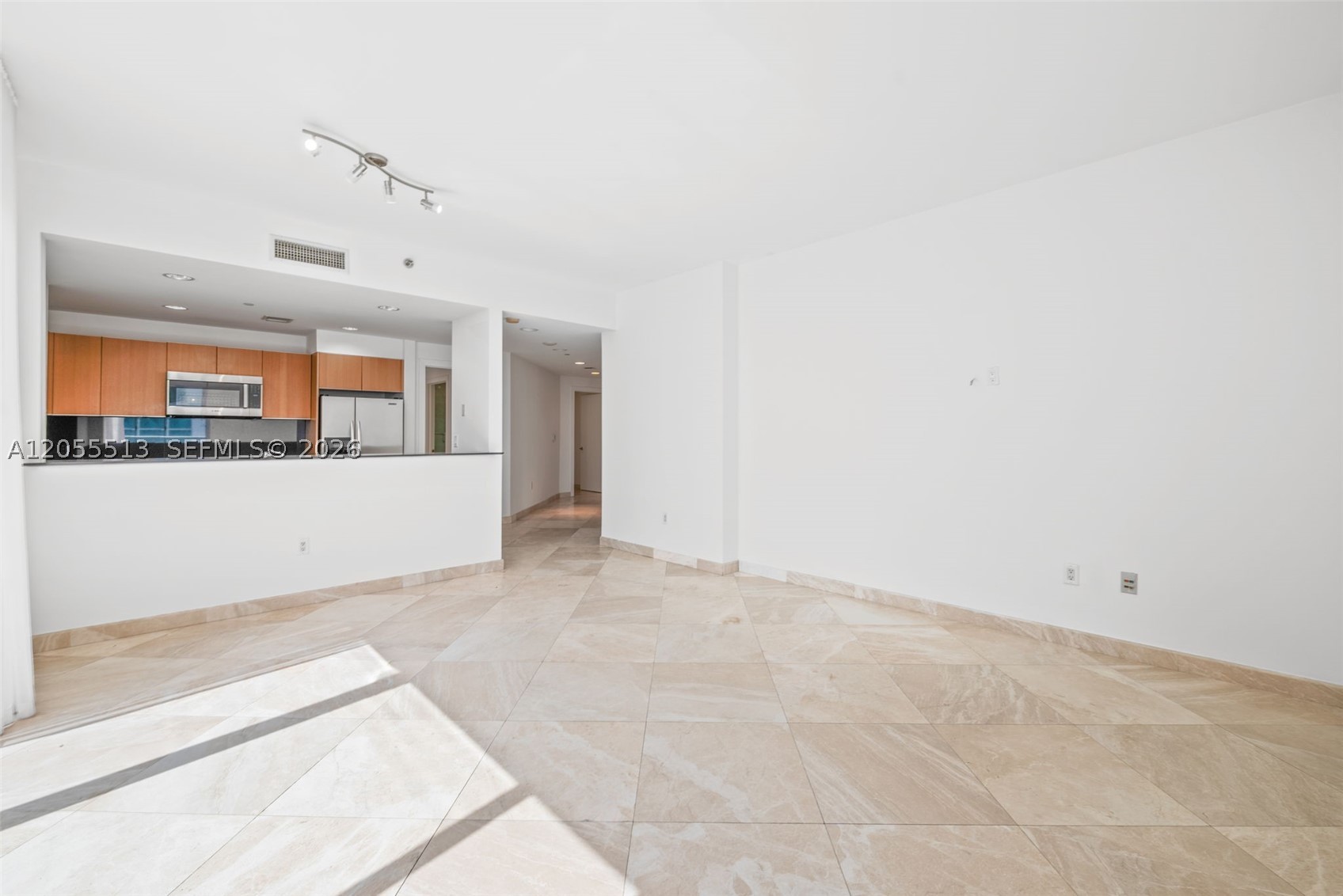 1050 Brickell Ave #3314, Miami FL 33131