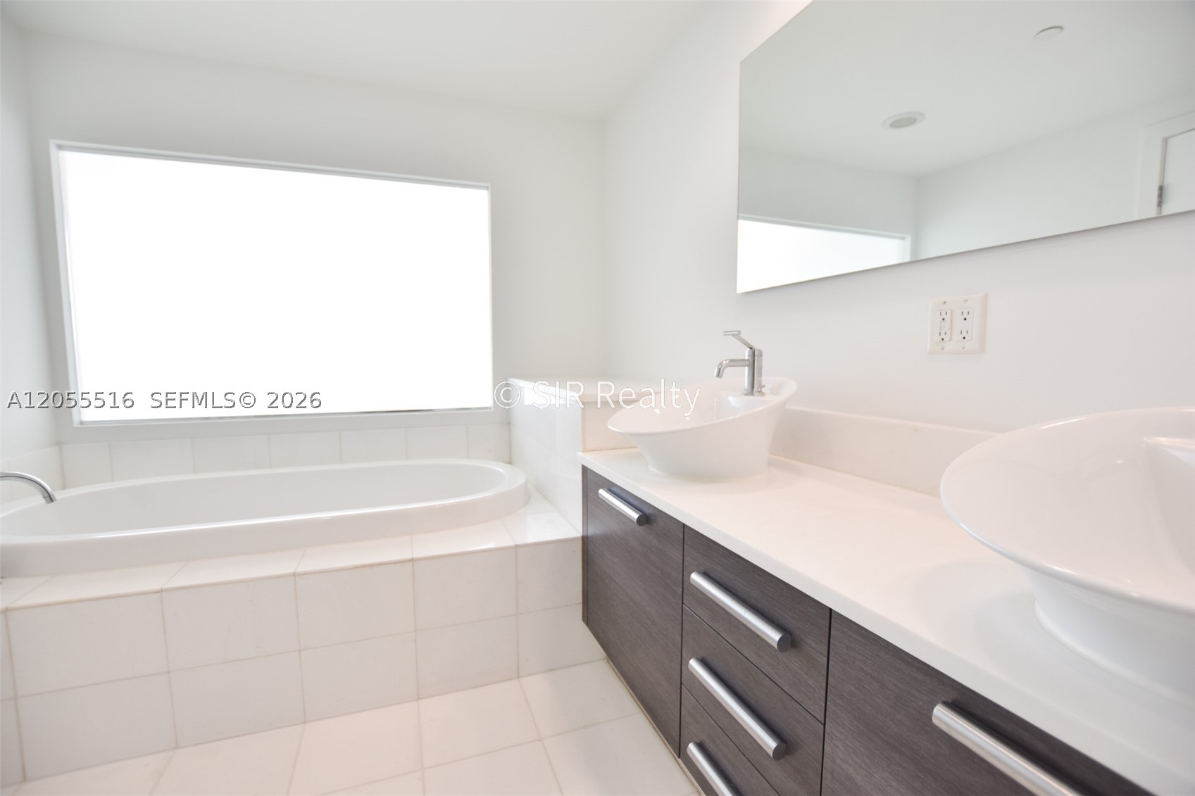 2950 NE 188th St #336, Aventura FL 33180
