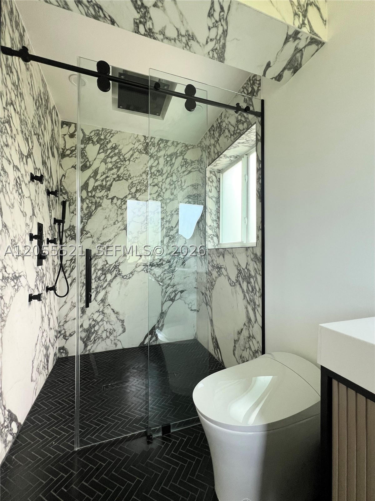 4515 Alton Rd, Miami Beach FL 33140