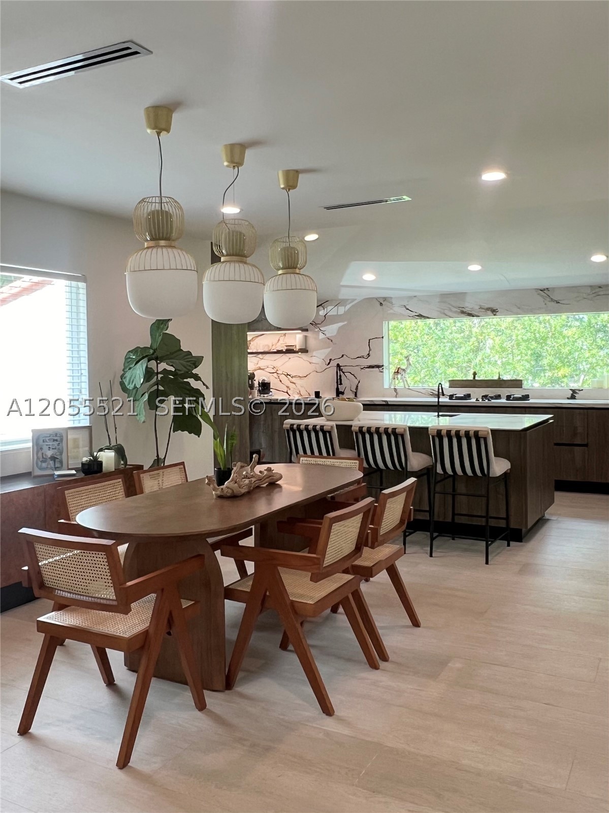 4515 Alton Rd, Miami Beach FL 33140