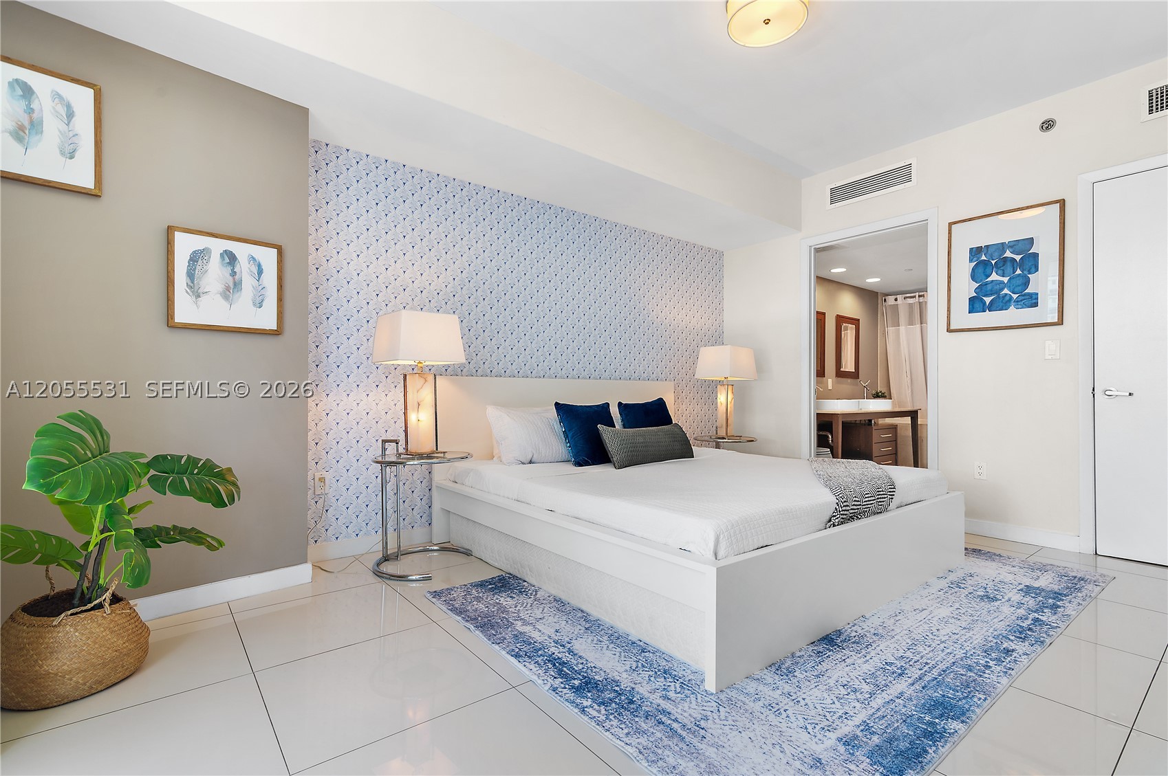 485 Brickell Ave #2306, Miami FL 33131