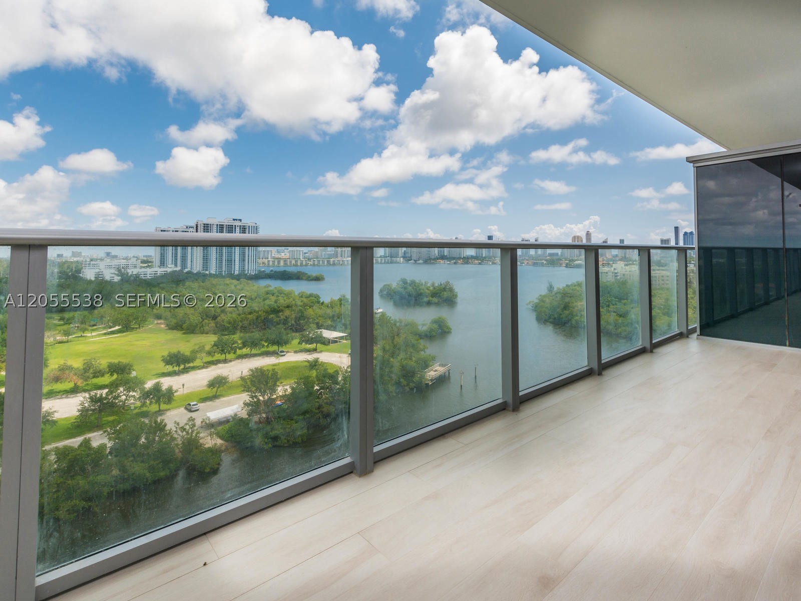 16385 Biscayne Blvd #1103, North Miami Beach FL 33160