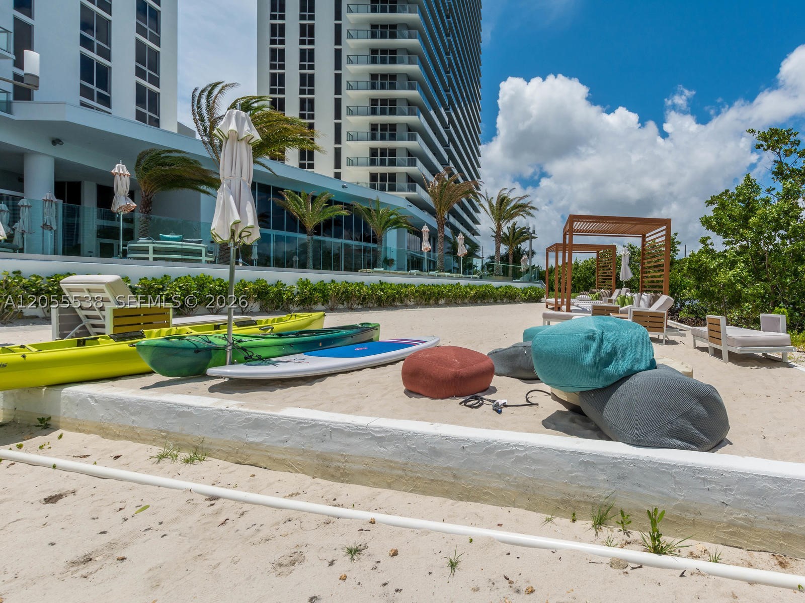 16385 Biscayne Blvd #1103, North Miami Beach FL 33160