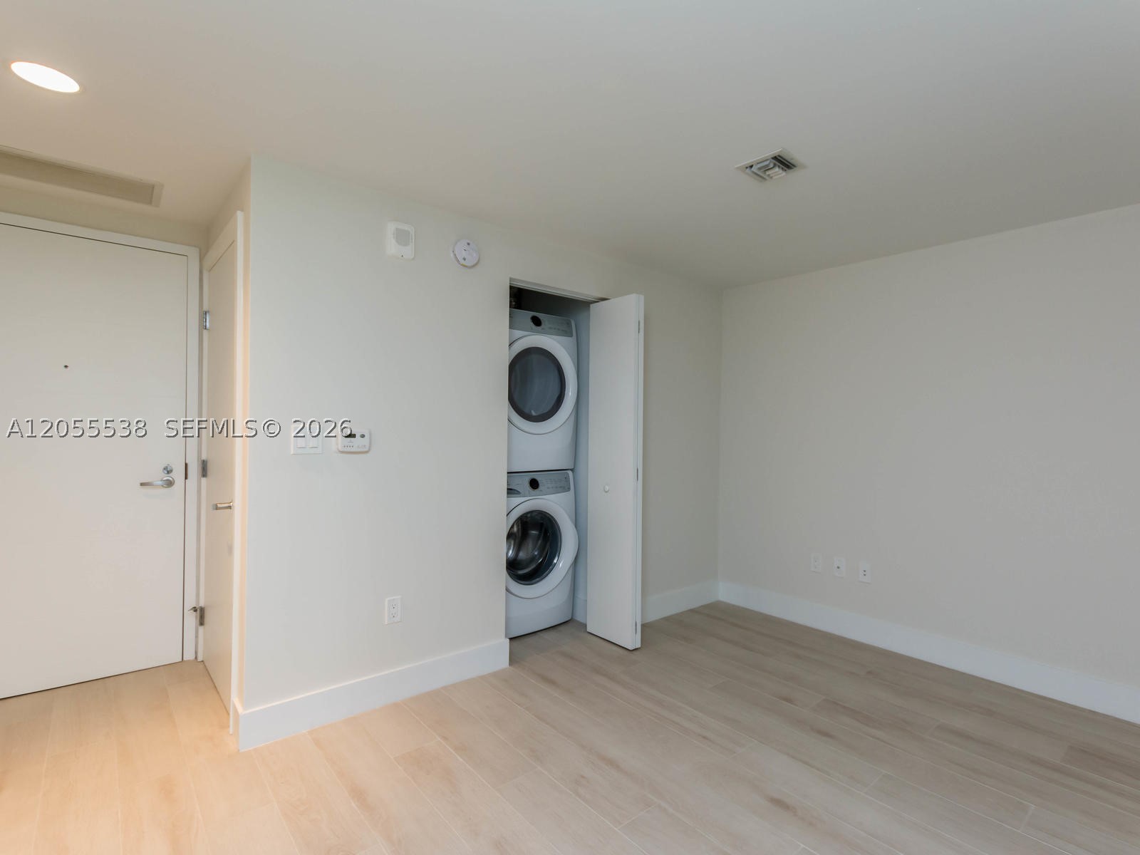 16385 Biscayne Blvd #1103, North Miami Beach FL 33160