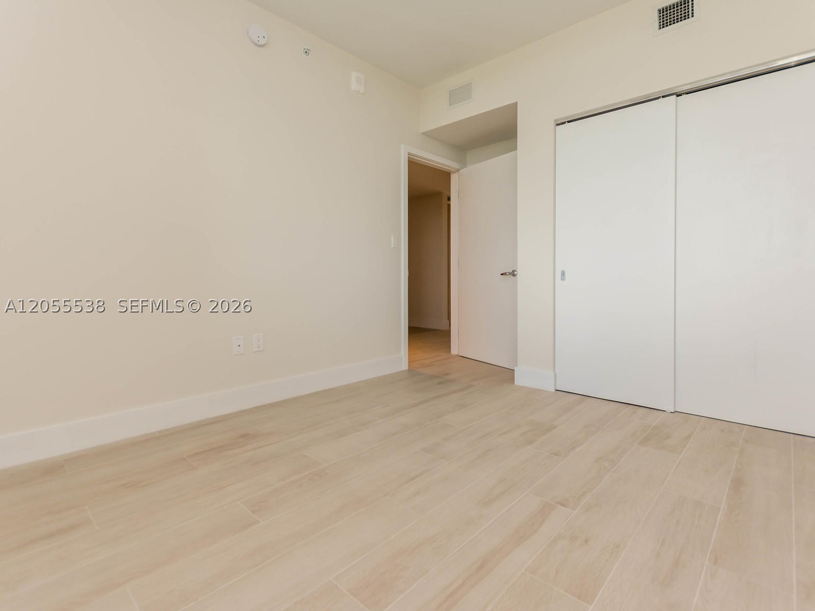 16385 Biscayne Blvd #1103, North Miami Beach FL 33160