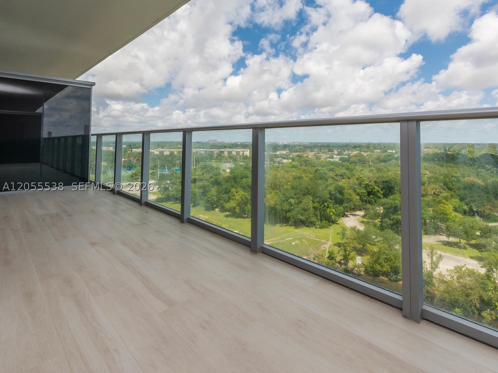 16385 Biscayne Blvd #1103, North Miami Beach FL 33160