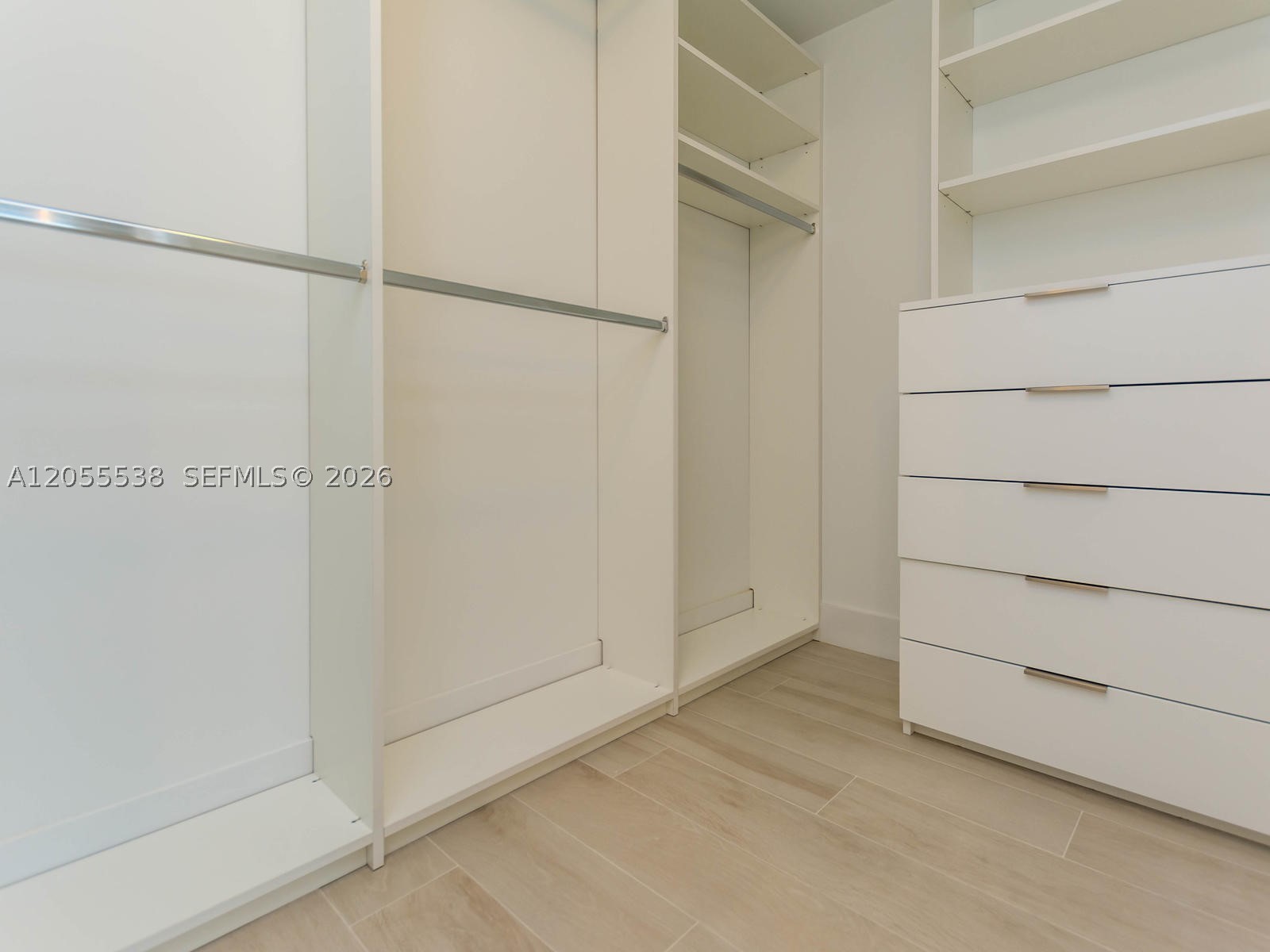 16385 Biscayne Blvd #1103, North Miami Beach FL 33160
