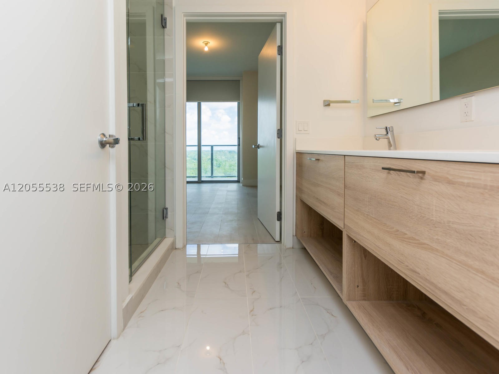 16385 Biscayne Blvd #1103, North Miami Beach FL 33160