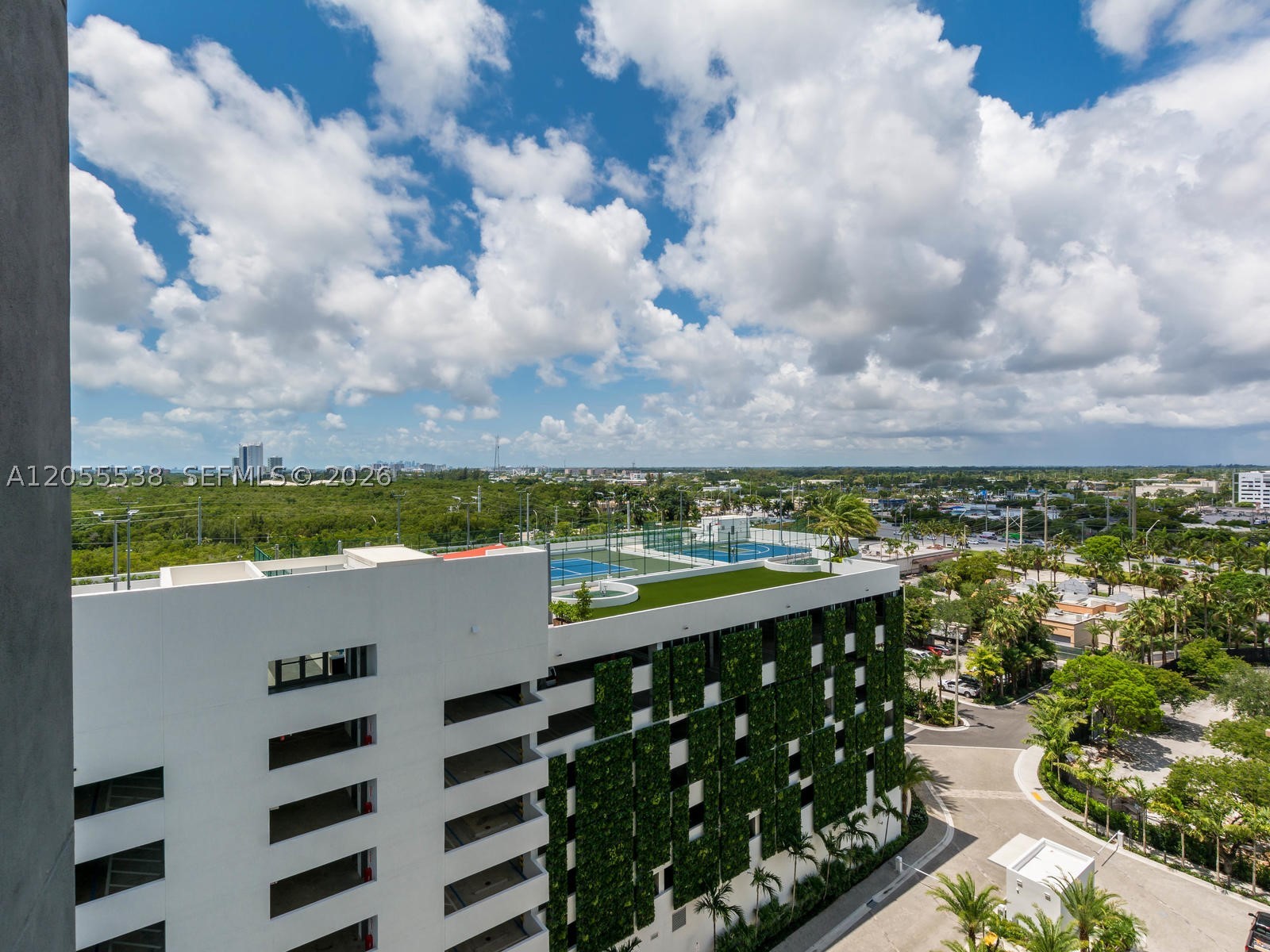 16385 Biscayne Blvd #1103, North Miami Beach FL 33160