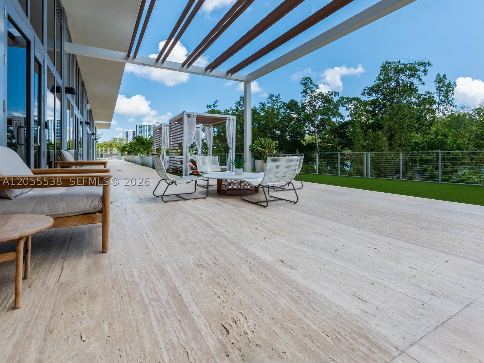 16385 Biscayne Blvd #1103, North Miami Beach FL 33160
