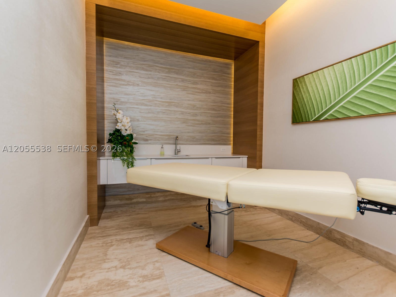 16385 Biscayne Blvd #1103, North Miami Beach FL 33160