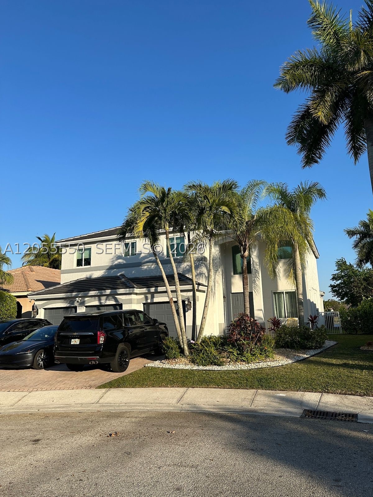 1652 Orchid Bnd, Weston FL 33327