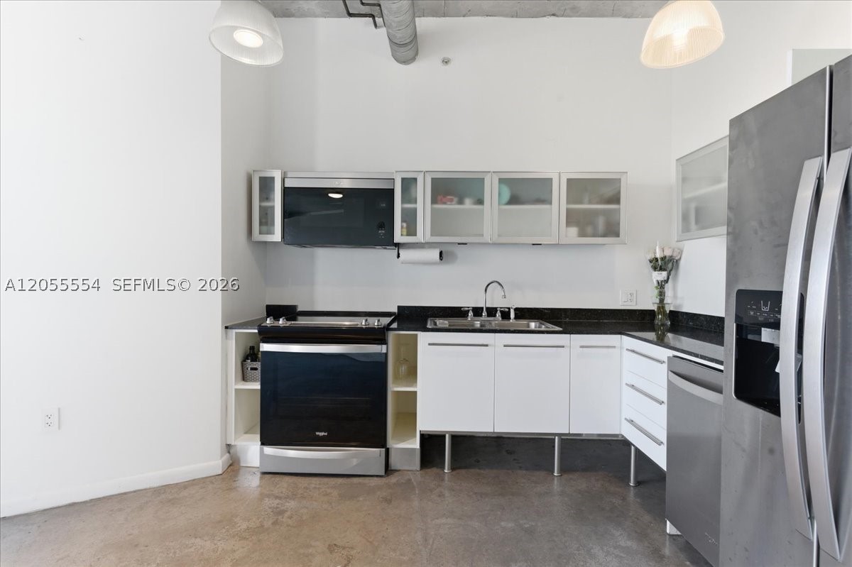10 SW South River Dr #806, Miami FL 33130