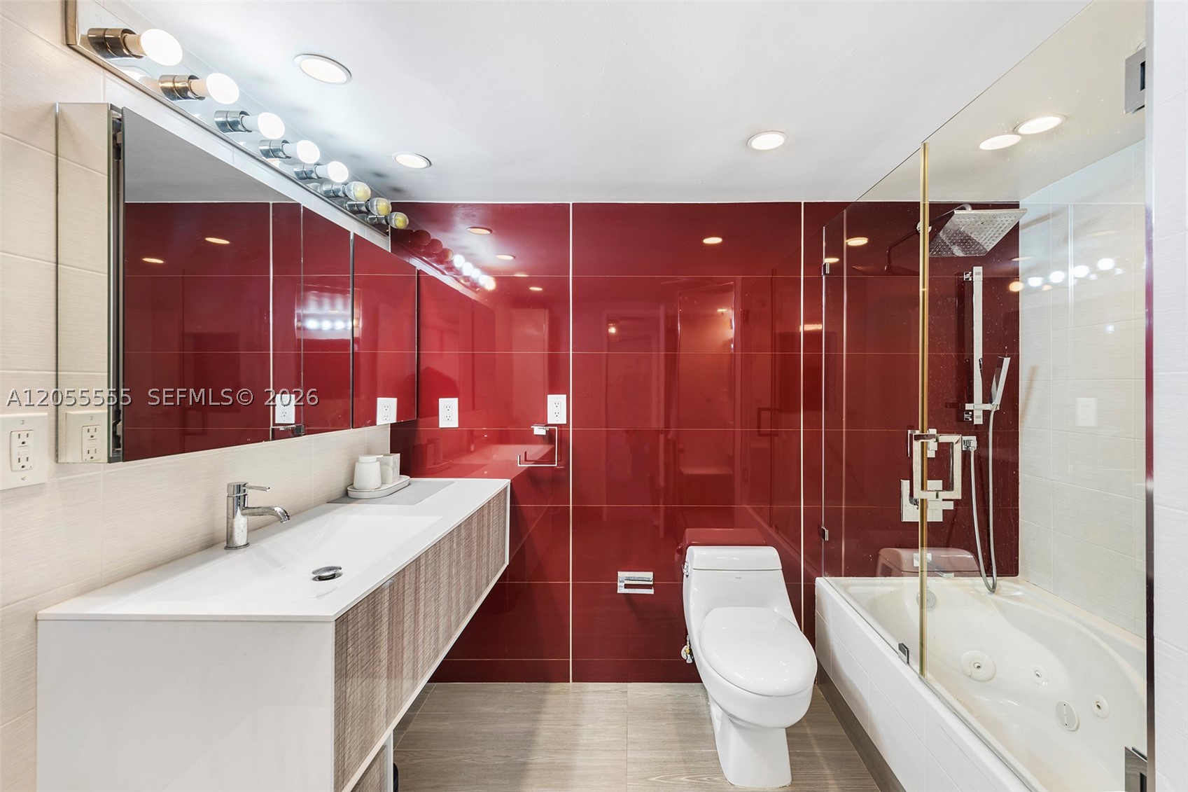 5151 Collins Ave #1420, Miami Beach FL 33140