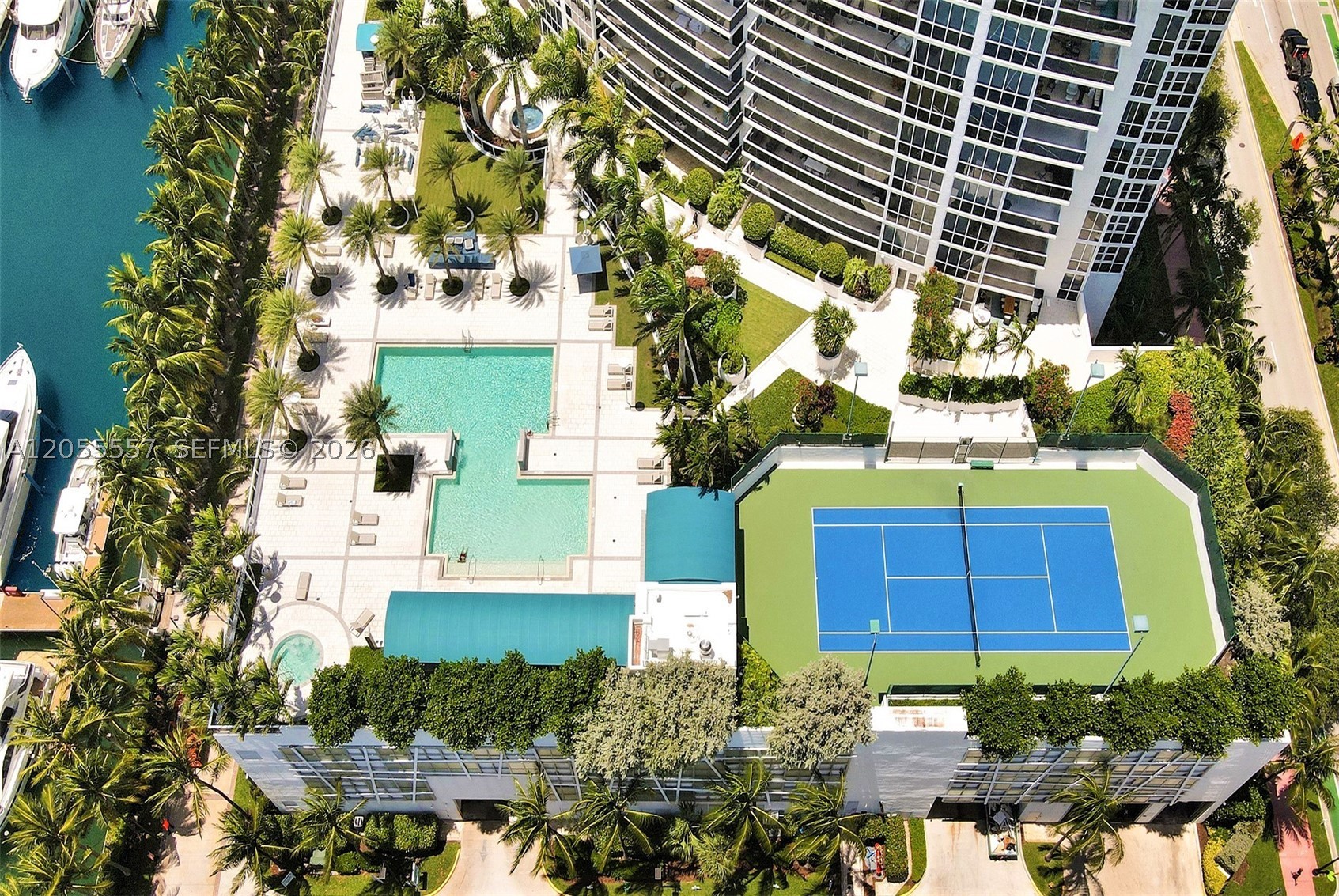 400 Alton Rd #1011, Miami Beach FL 33139