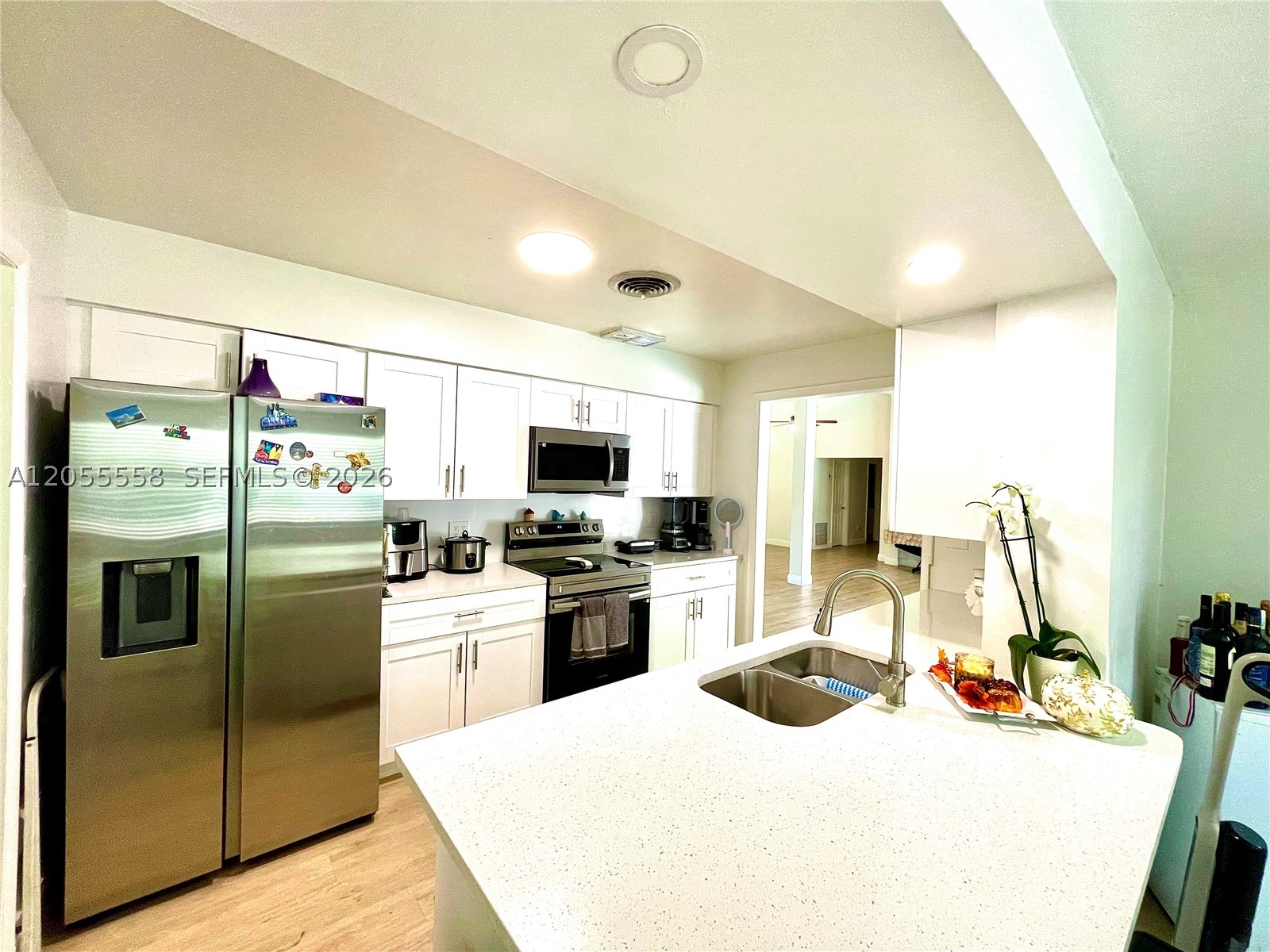 15831 Palmetto Club Dr, Miami FL 33157