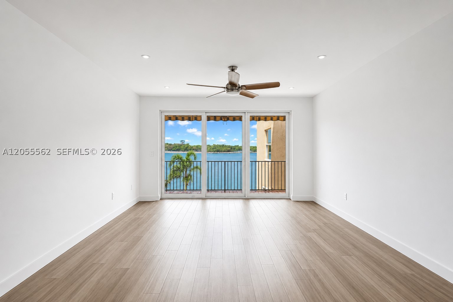 4234 N Ocean Dr, Hollywood FL 33019