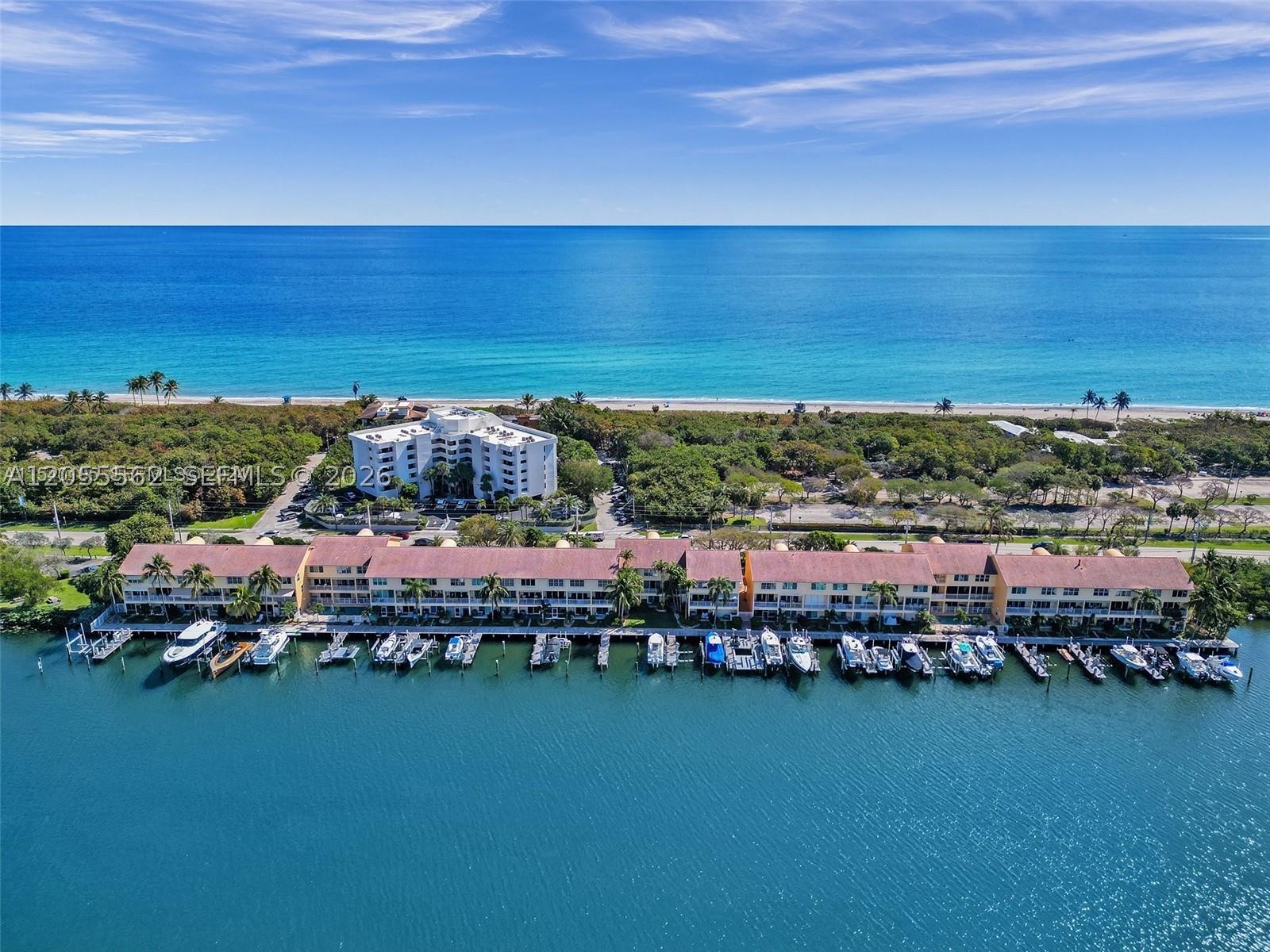 4234 N Ocean Dr, Hollywood FL 33019