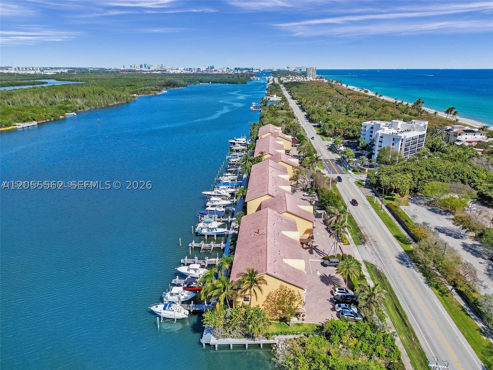 4234 N Ocean Dr, Hollywood FL 33019