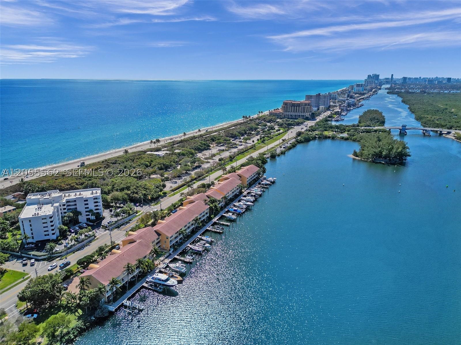 4234 N Ocean Dr, Hollywood FL 33019