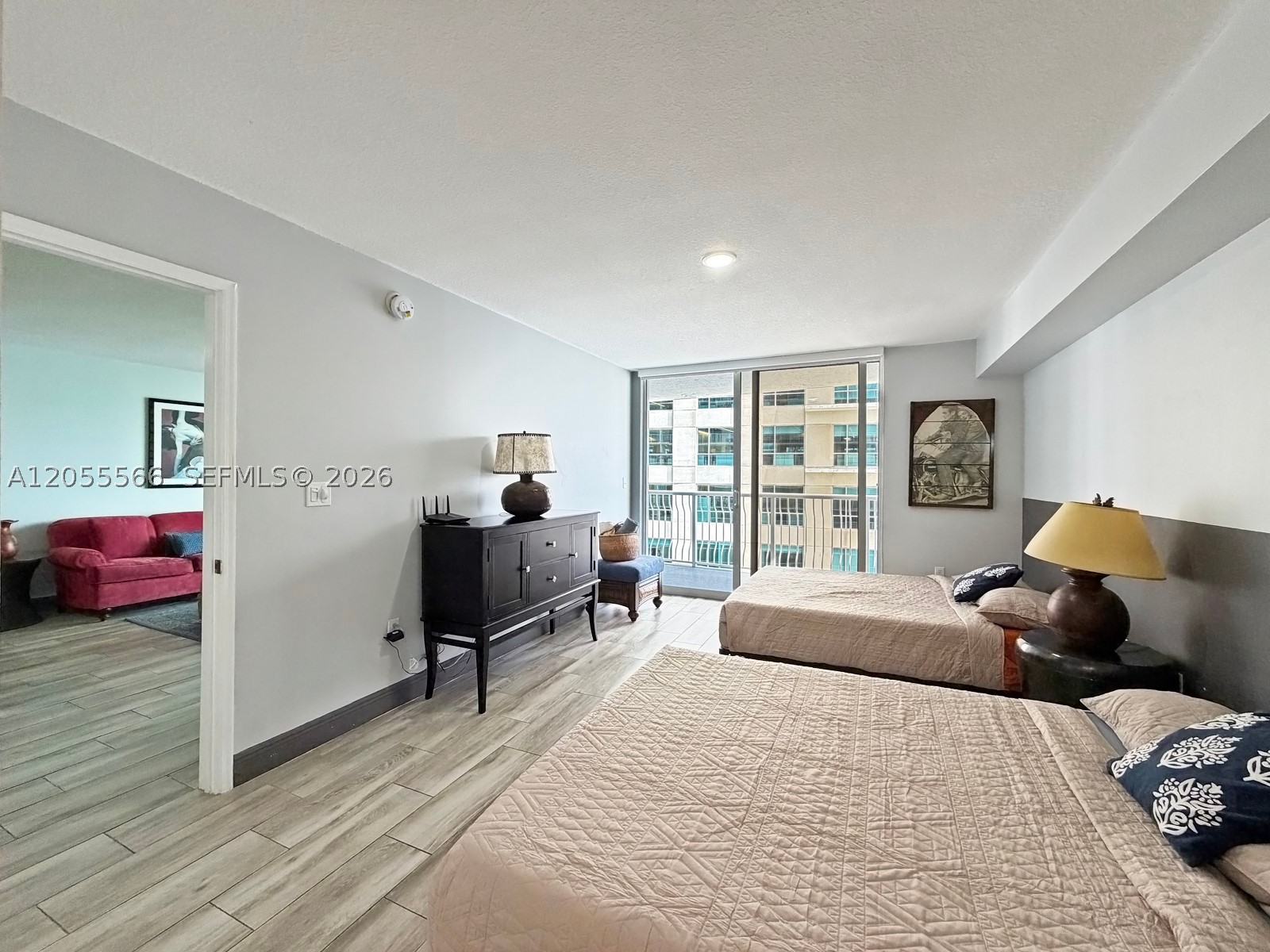 1200 Brickell Bay Dr #3106, Miami FL 33131