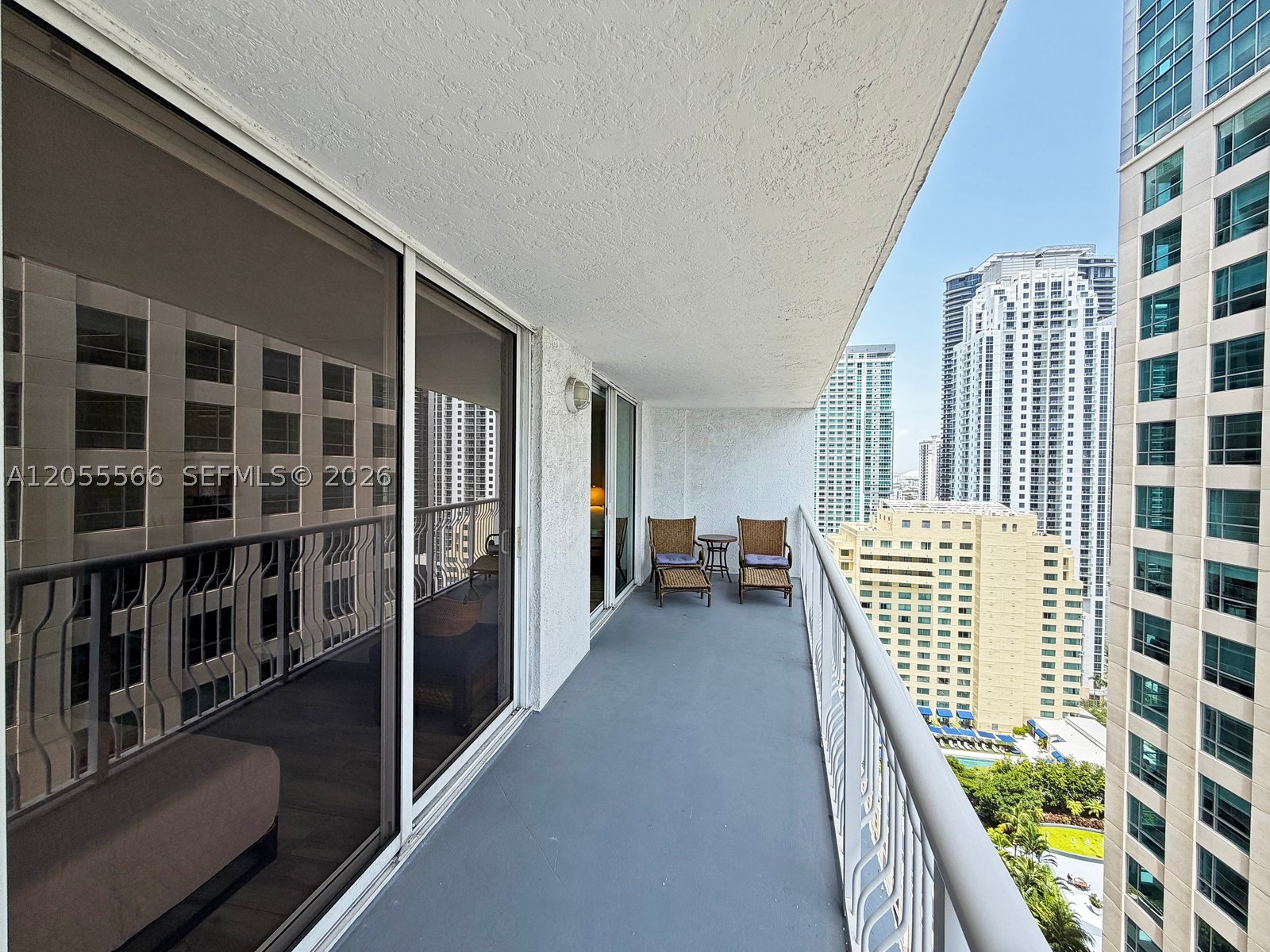 1200 Brickell Bay Dr #3106, Miami FL 33131