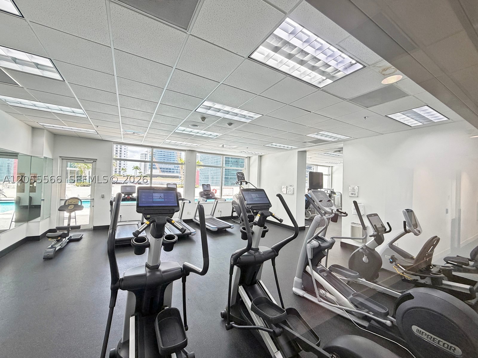 1200 Brickell Bay Dr #3106, Miami FL 33131