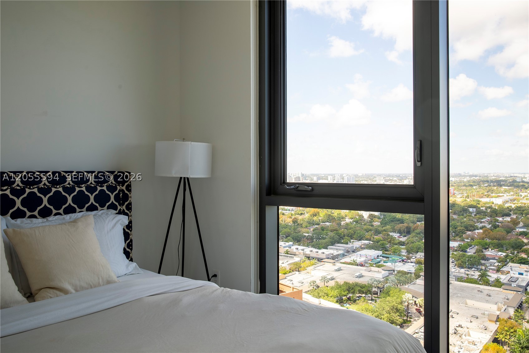 121 NE 34th St #2701, Miami FL 33137