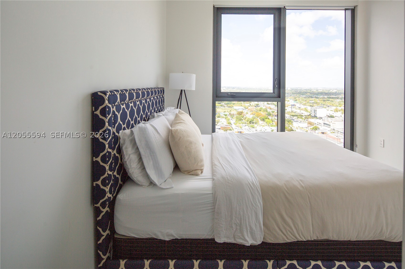 121 NE 34th St #2701, Miami FL 33137