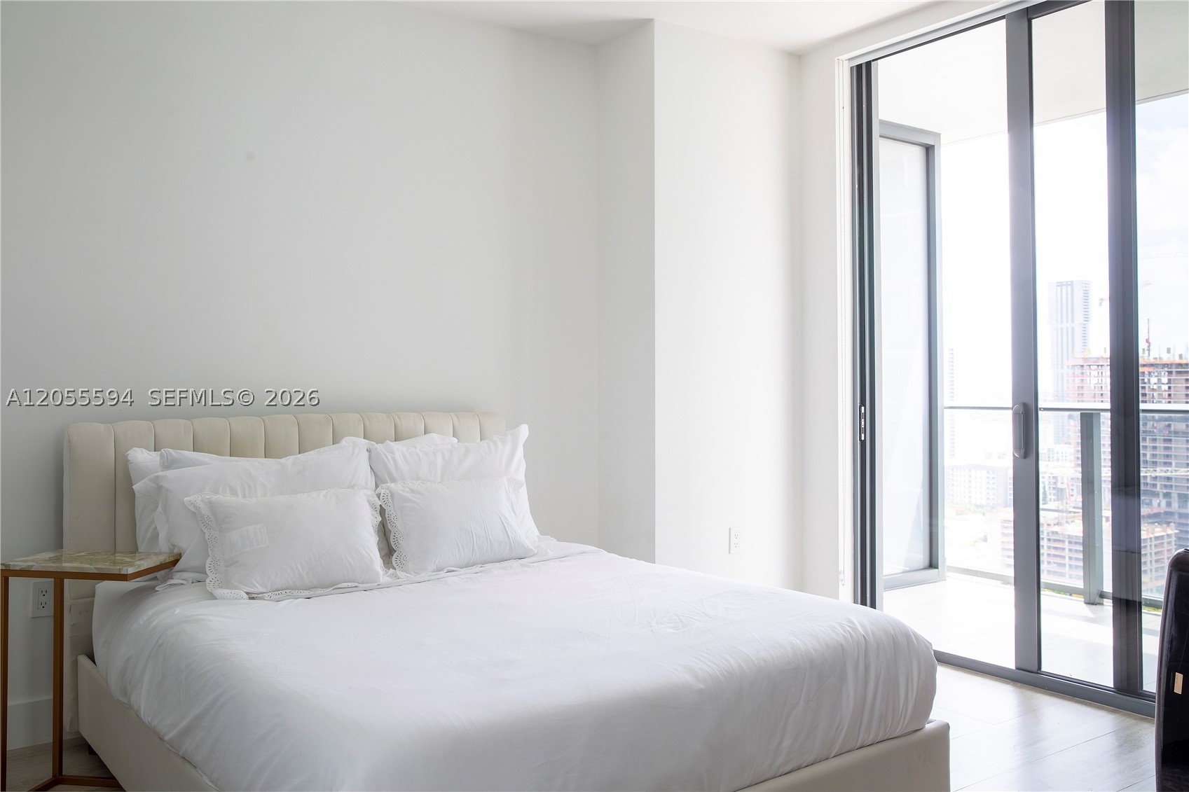 121 NE 34th St #2701, Miami FL 33137