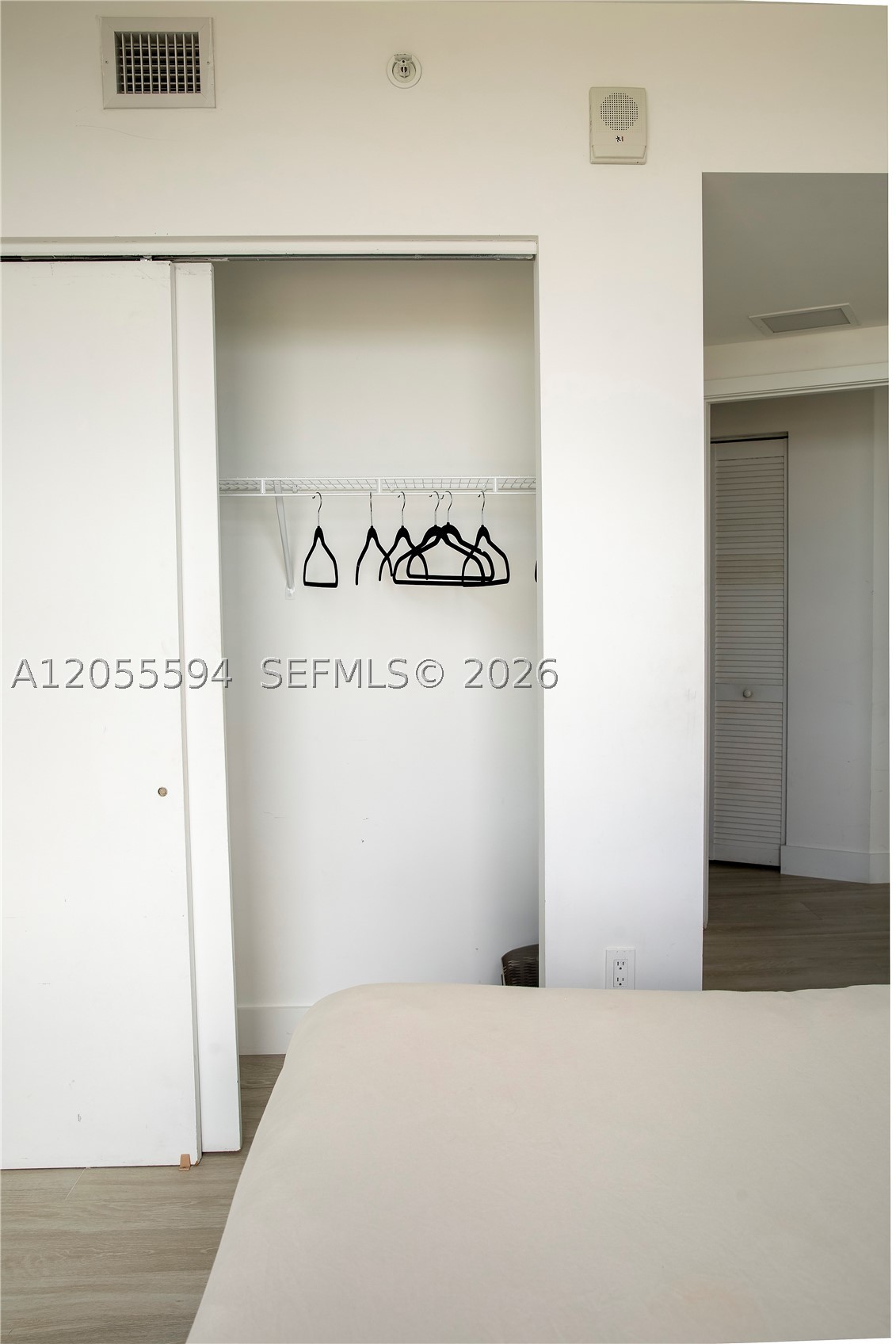 121 NE 34th St #2701, Miami FL 33137