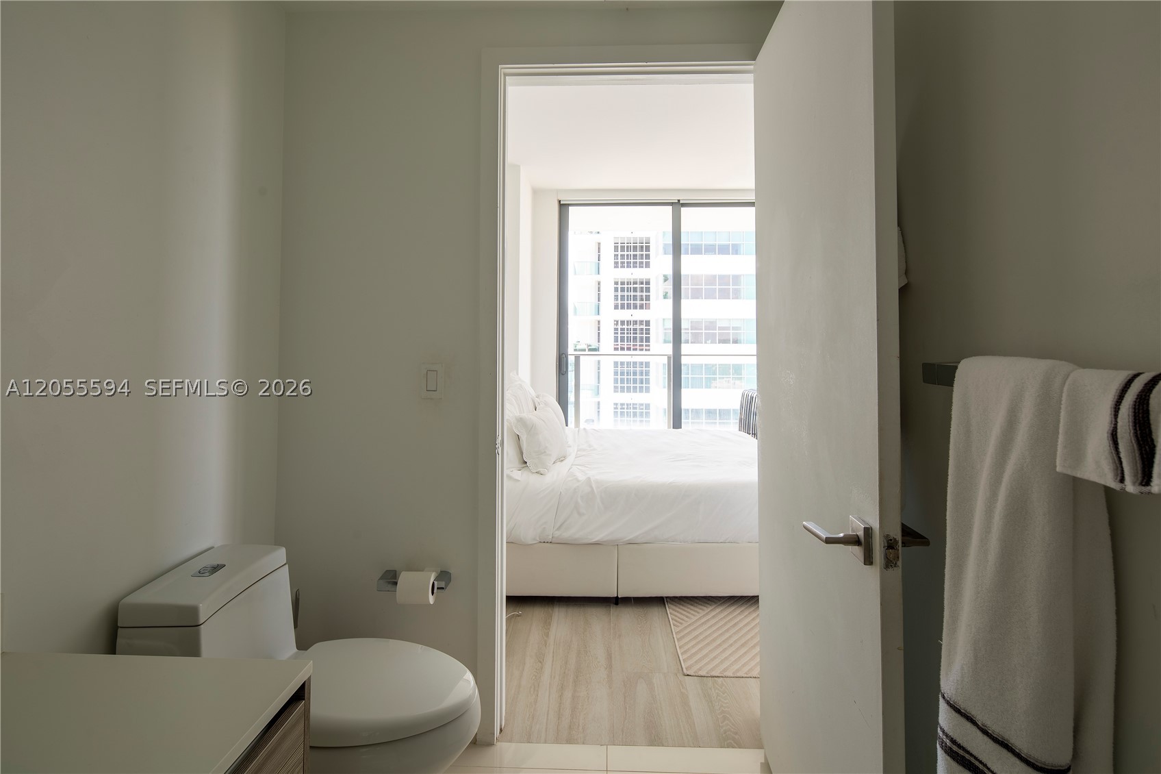 121 NE 34th St #2701, Miami FL 33137