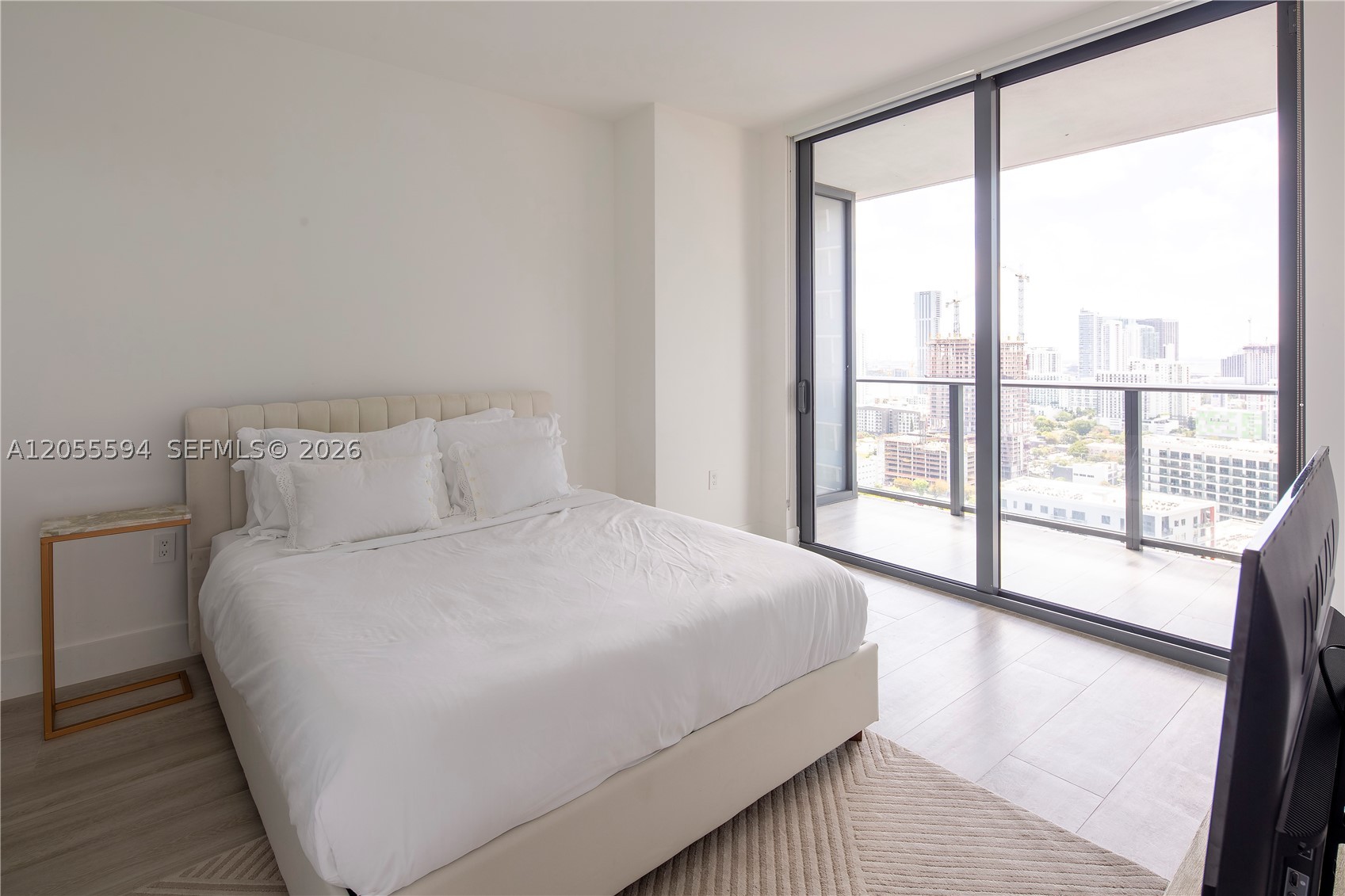 121 NE 34th St #2701, Miami FL 33137