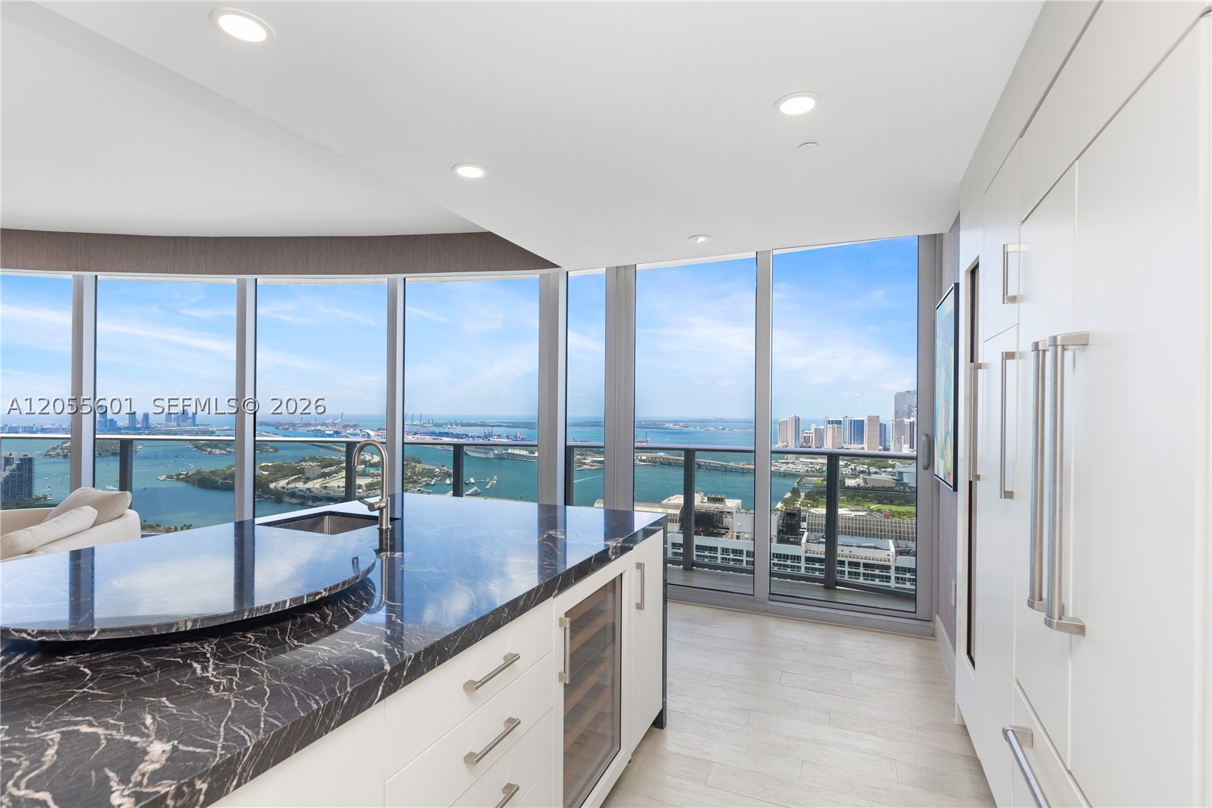 488 NE 18th St #5012, Miami FL 33132