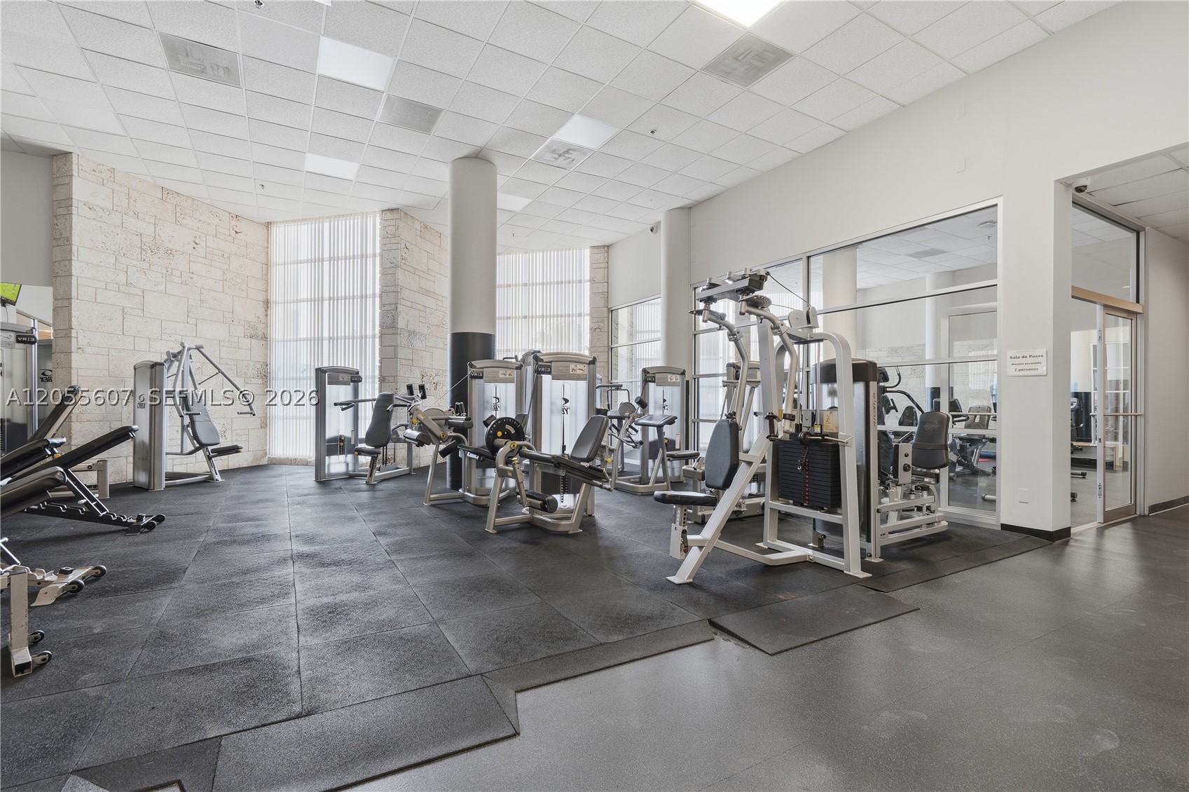5151 Collins Ave #1027, Miami Beach FL 33140
