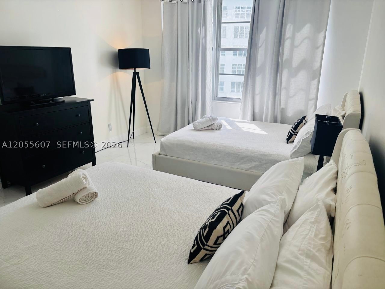 5151 Collins Ave #1027, Miami Beach FL 33140